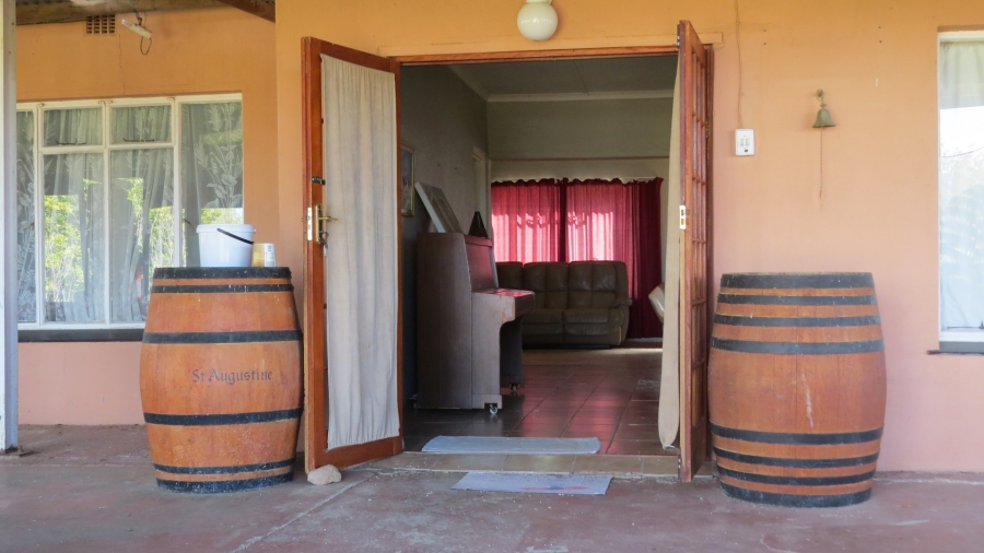 Commercial Property for Sale in Ladismith Rural Western Cape